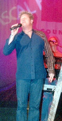 Gary singin!!!